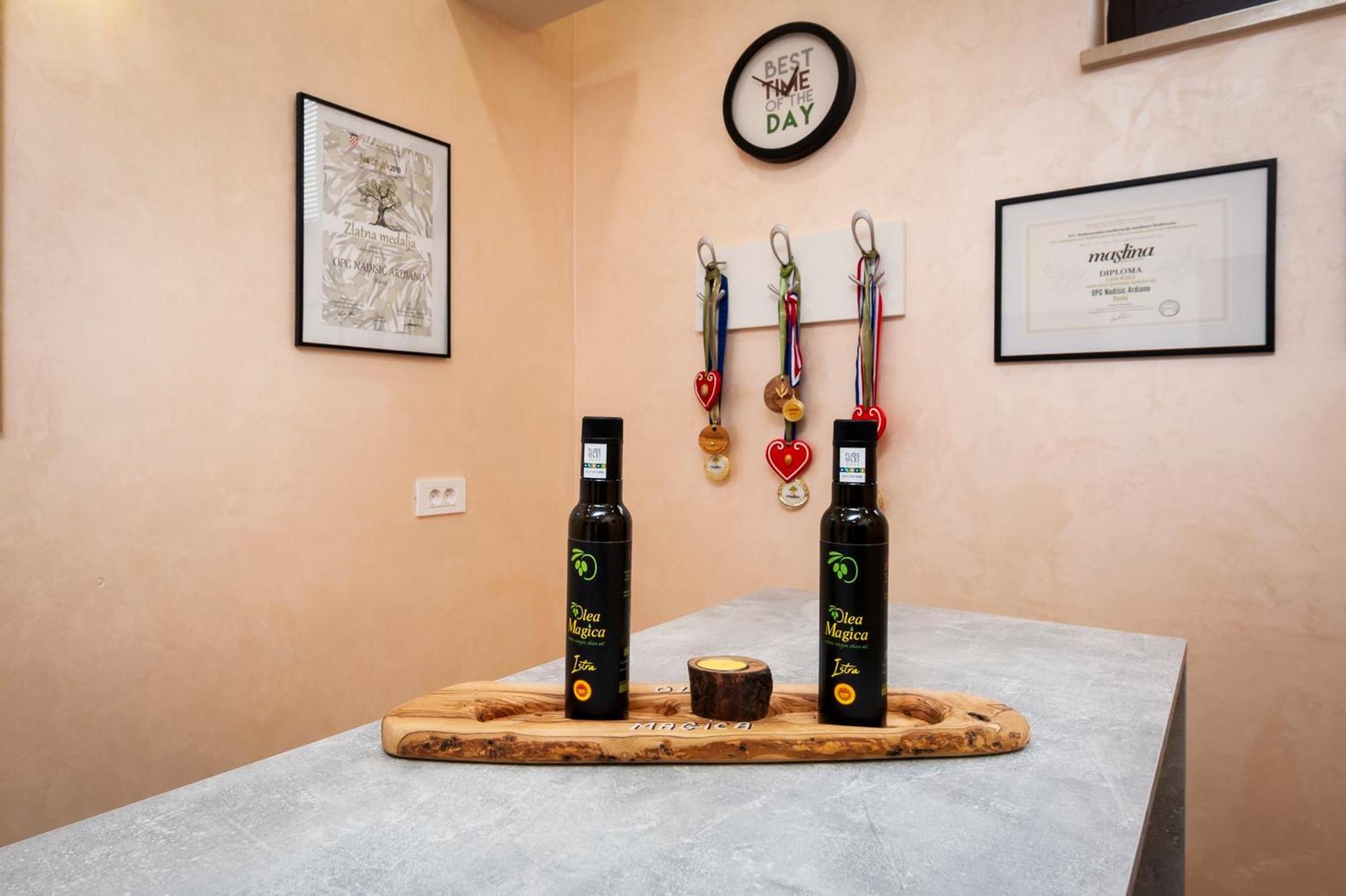 布丽吉塔别墅公寓 罗维尼 外观 照片